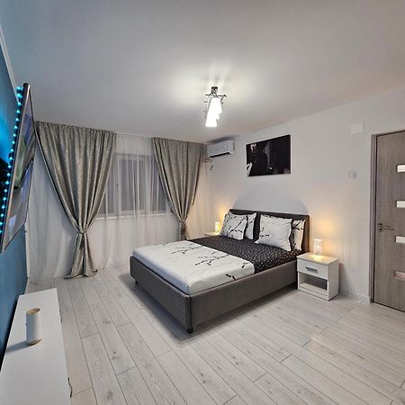 Ksm Studio Крайова Номер фото